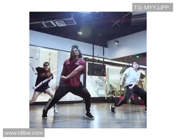 专业解读：成都街舞队的包夹打法